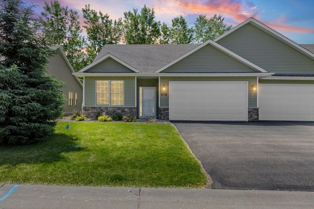 682 Bibeau Court, Vadnais Heights, MN 55127