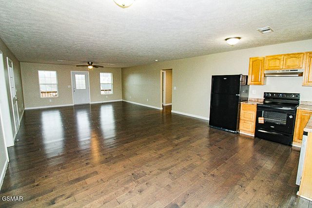 412 Sulphur Court, Kodak, TN 37764