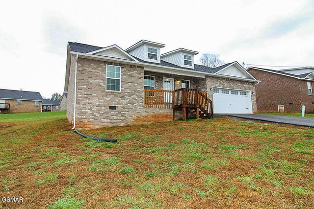 412 Sulphur Court, Kodak, TN 37764