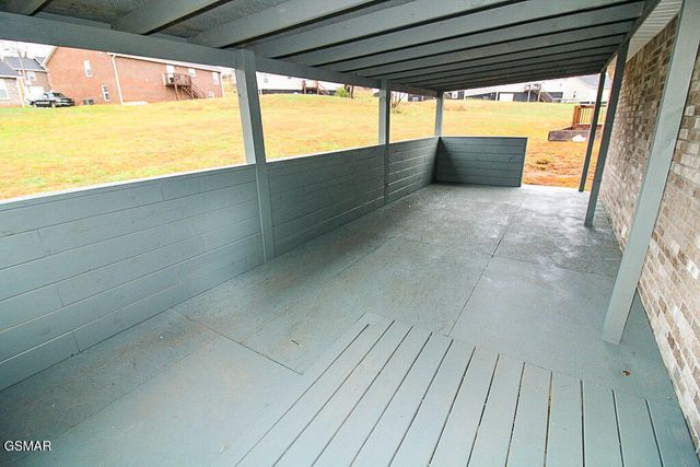 412 Sulphur Court, Kodak, TN 37764