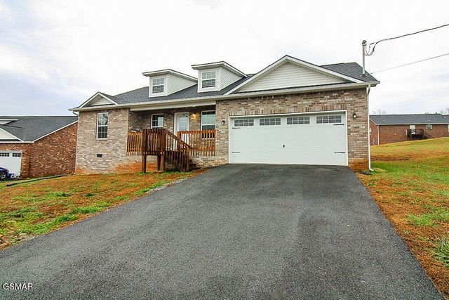 412 Sulphur Court, Kodak, TN 37764