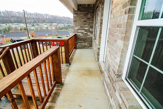 412 Sulphur Court, Kodak, TN 37764