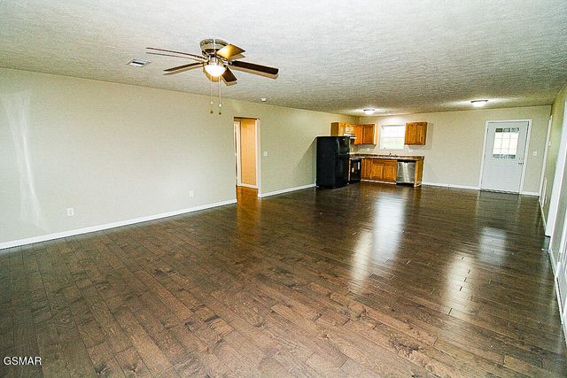 412 Sulphur Court, Kodak, TN 37764