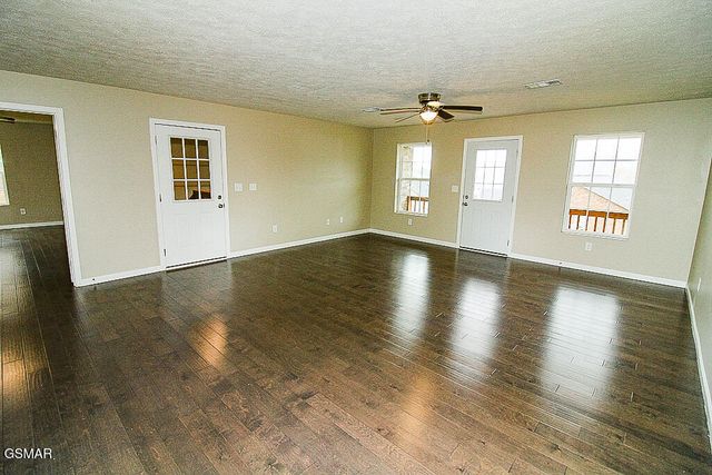 412 Sulphur Court, Kodak, TN 37764