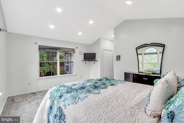 10 SAWGRASS CT, Monroe Township, NJ 08831