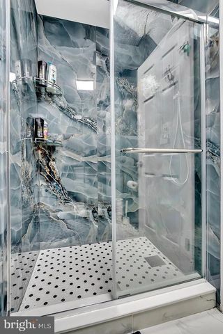 10 SAWGRASS CT, Monroe Township, NJ 08831