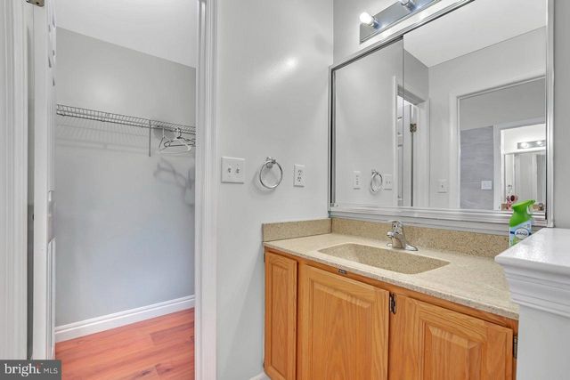 10 SAWGRASS CT, Monroe Township, NJ 08831