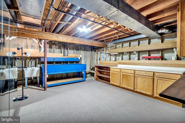 10 SAWGRASS CT, Monroe Township, NJ 08831