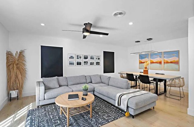 5401 W 43rd Street, Houston, TX 77092