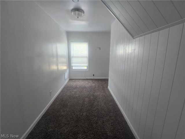 1262 South Street SE, Warren, OH 44483