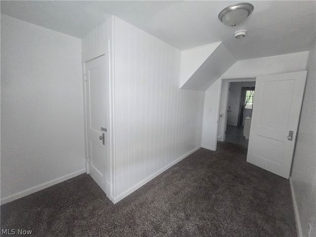 1262 South Street SE, Warren, OH 44483