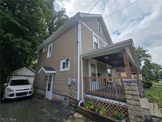 1262 South Street SE, Warren, OH 44483