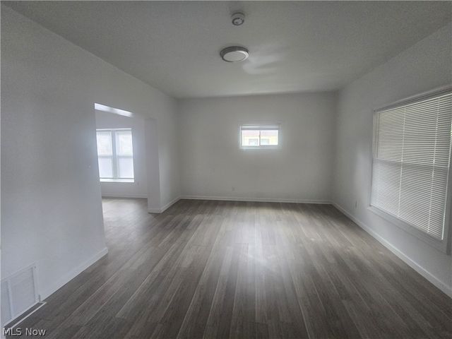 1262 South Street SE, Warren, OH 44483
