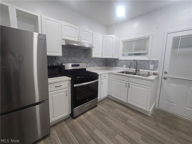 1262 South Street SE, Warren, OH 44483