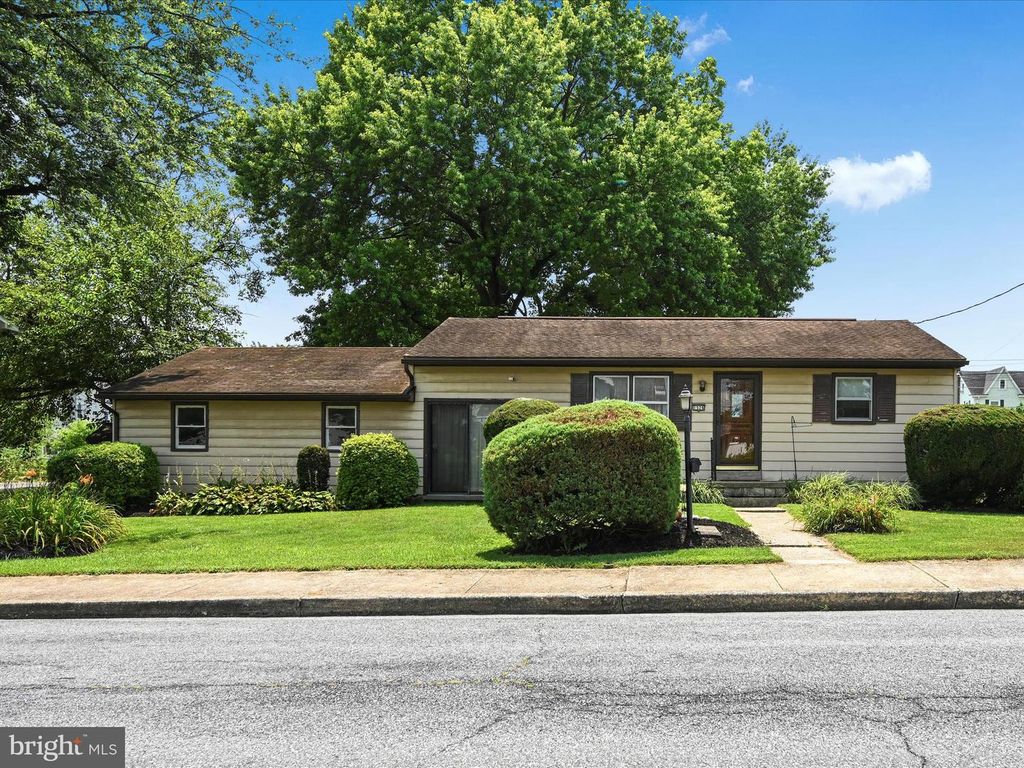 1526 LAFAYETTE ST, Lebanon, PA 17042