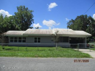 424 N WATER Street, Starke, FL 32091
