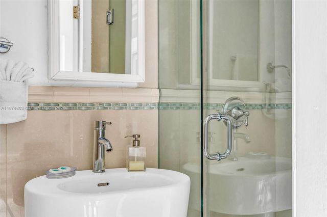 1500 Ocean Bay Dr J7, Key Largo, FL 33037