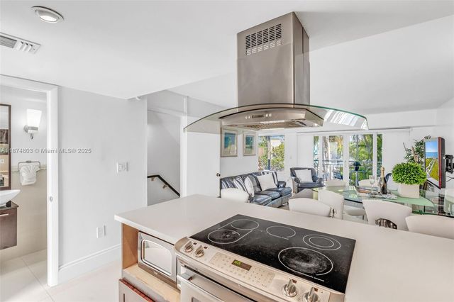 1500 Ocean Bay Dr J7, Key Largo, FL 33037