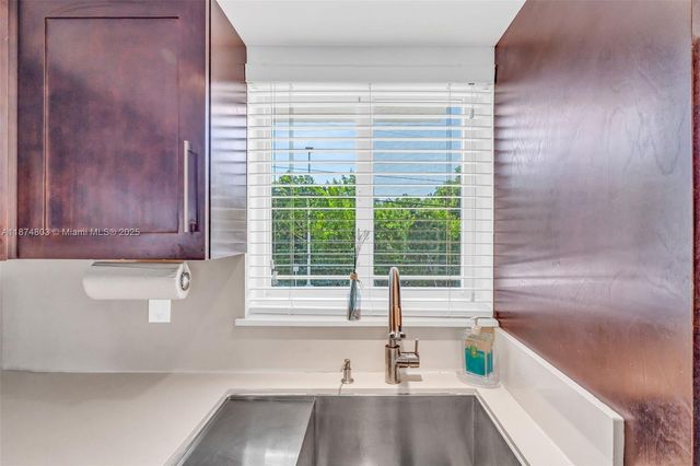 1500 Ocean Bay Dr J7, Key Largo, FL 33037