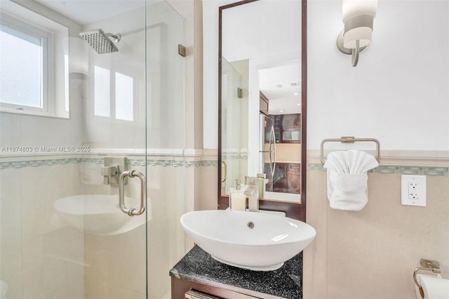 1500 Ocean Bay Dr J7, Key Largo, FL 33037