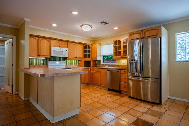 2339 RIVERWOOD PINES DRIVE, Sarasota, FL 34231