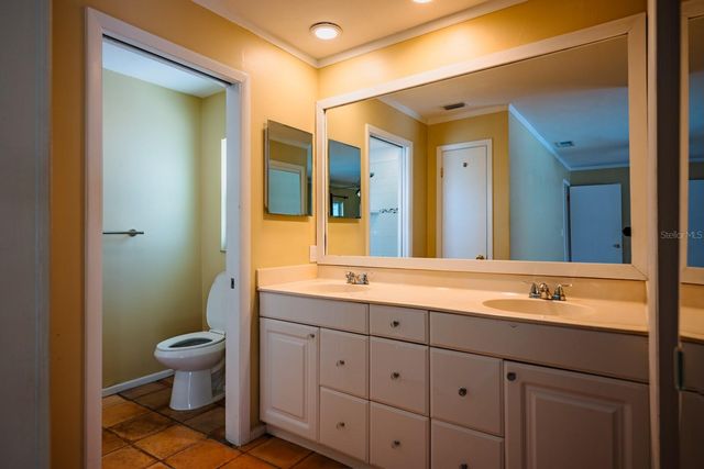 2339 RIVERWOOD PINES DRIVE, Sarasota, FL 34231