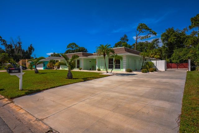 2339 RIVERWOOD PINES DRIVE, Sarasota, FL 34231