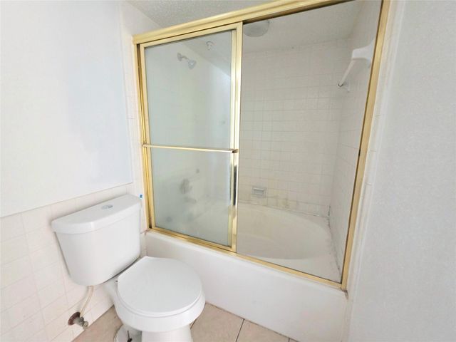 2826 S Bartell Drive 38, Houston, TX 77054