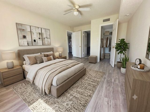 2826 S Bartell Drive 38, Houston, TX 77054