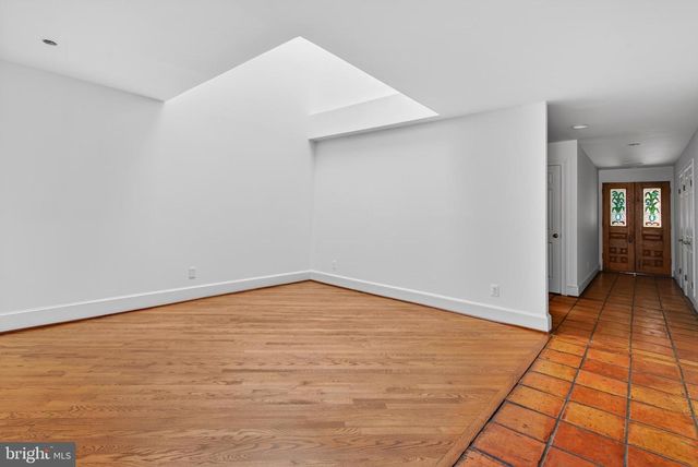 306 9TH ST SE, Washington, DC 20003