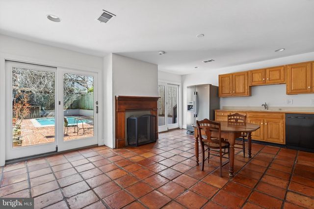 306 9TH ST SE, Washington, DC 20003