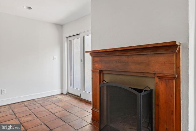 306 9TH ST SE, Washington, DC 20003