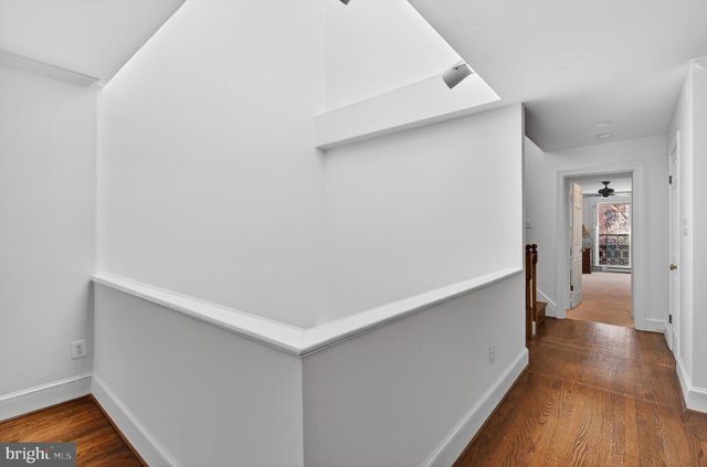 306 9TH ST SE, Washington, DC 20003