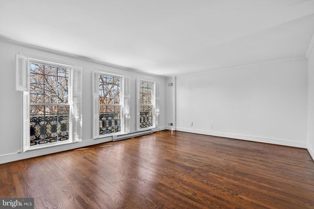 306 9TH ST SE, Washington, DC 20003