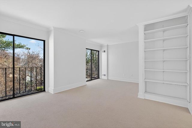 306 9TH ST SE, Washington, DC 20003