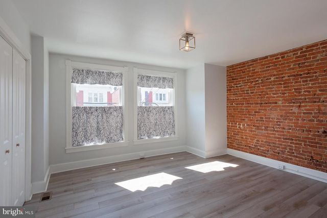 617 E END AVE, Lancaster, PA 17602