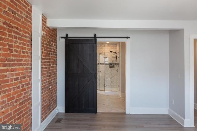 617 E END AVE, Lancaster, PA 17602