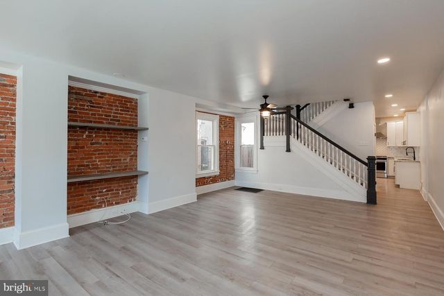 617 E END AVE, Lancaster, PA 17602