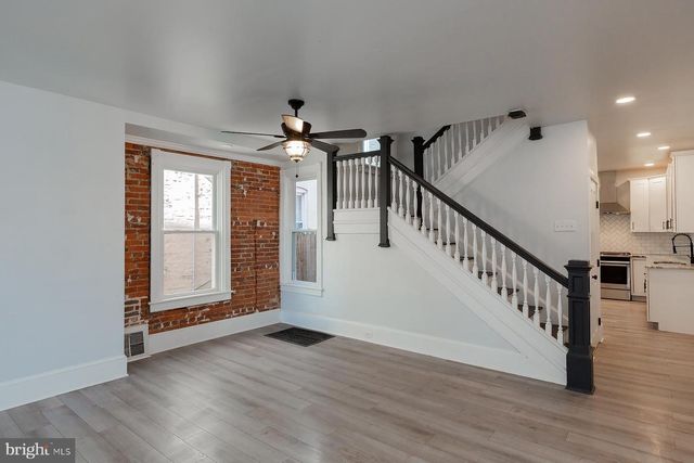 617 E END AVE, Lancaster, PA 17602