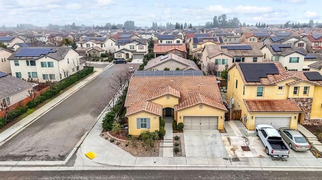 3519 Portals Avenue, Clovis, CA 93619