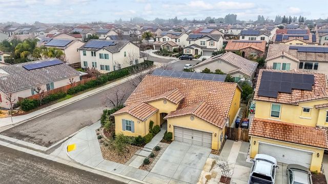 3519 Portals Avenue, Clovis, CA 93619