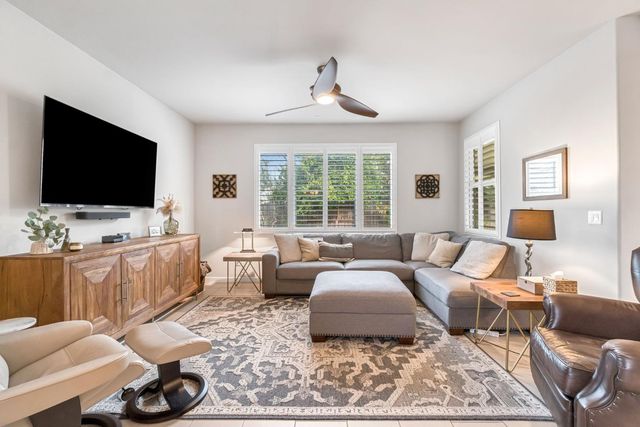 3519 Portals Avenue, Clovis, CA 93619