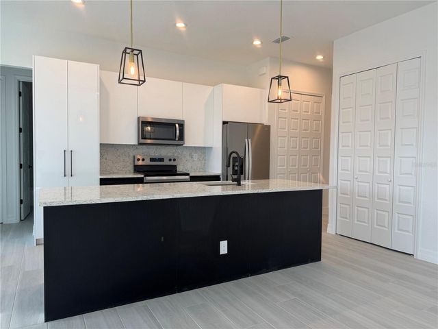 72 TEE VIEW ROAD, Rotonda West, FL 33947