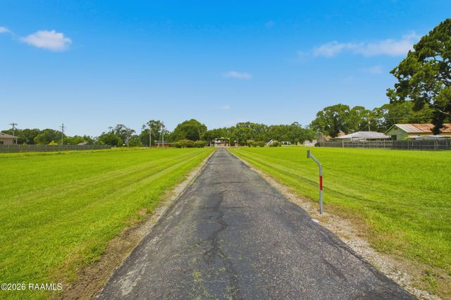 2137 S Fieldspan Road, Duson, LA 70529