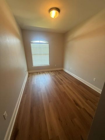 180 Carriage Way, Thibodaux, LA 70301