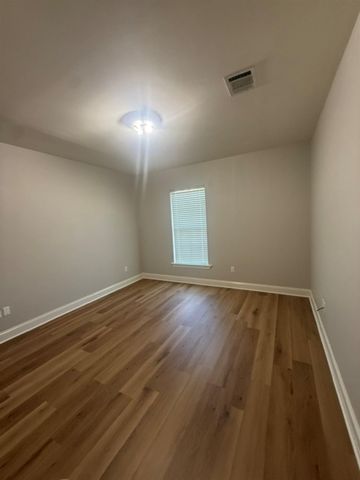 180 Carriage Way, Thibodaux, LA 70301
