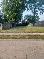 934 E Granet Avenue, Hazel Park, MI 48030