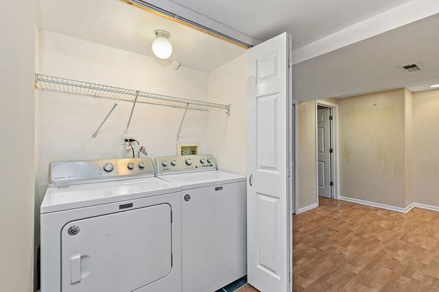 1440 Eliot Trail, Elgin, IL 60120