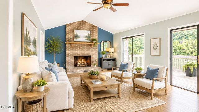 61 Wellington Street 61, Bristol, TN 37620