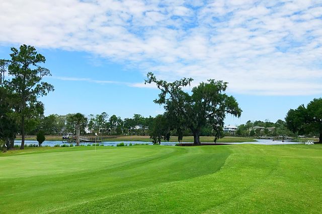 2268 Kings Gate Lane, Mount Pleasant, SC 29466